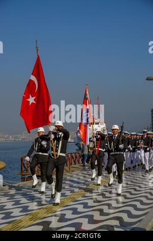 29 octobre 2019, Izmir Turquie, Célébrations et procession au flambeau sur izmir konak le 29 octobre pour la journée de la république; Banque D'Images