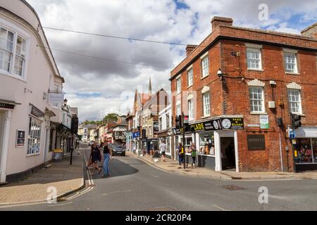 Vue générale sur High Street à Saffron Walden, Essex, Royaume-Uni. Banque D'Images