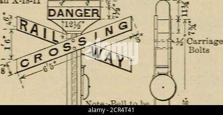. Structures et estimations des chemins de fer . etet les blocs de chemin de fer sont posés sur un coussin de sable de 1 in. Sonnerie d'alarme de franchissement d'autoroute. (Fig. 107.) — aux passages à niveau où la circulation ne justifie pas un gardien ou un safetygat€S, une alarme électrique attachée au panneau de passage à niveau, ou érigée sur un poteau spécial en fer ou en bois, est souvent utilisée, arrangedso pour sonner devant un train d'approche; une lumière est également parfois pro^ided au-dessus de la cloche. Les joints de rail de chenille sont depour une distance de 1000 à 3000 ft. De chaque côté du croisement etisolés pour le circuit batterie et cloche, une batterie étant negoule Banque D'Images