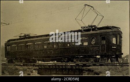 . Traction électrique pour les trains de chemin de fer; un livre pour les étudiants, les ingénieurs en électricité et en mécanique, les surintendants de la force motrice et autres .. . Figure 61.—Erie Railroad. Rochester Division Motor-car train.. Figure 62.—Rock Island Southern Motor-car train. La puissance motrice de la gare centrale est disponible pour le train ordinaryC- à 10-car, dont la puissance fournie est généralement plus grande que celle requise par le train électrique transporté par locomotive. Une accélération rapide, si souvent souhaitée, nécessite une puissance motrice abondante. 236 TRACTION ÉLECTRIQUE POUR LES TRAINS LA capacité du terminal est augmentée de M. Banque D'Images