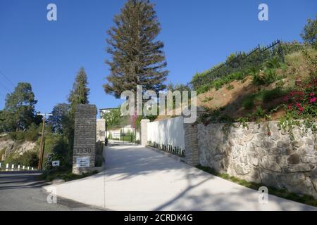 Los Angeles, Californie, États-Unis 19th septembre 2020 Une vue générale de l'ancienne maison de l'actrice Katharine Hepburn, la chanteuse Nelson Eddy et Rupert Murdoch au 1330 Angelo Drive le 19 septembre 2020 à Los Angeles, Californie, États-Unis. Photo par Barry King/Alay stock photo Banque D'Images