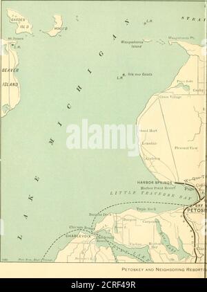 . Mackinac, la merveilleuse île, Petoskey, traverse City et d'autres stations d'été du nord du Michigan . nesebreezes aussi, comme à l'île Mackinac, absolument empêcher que le plus intolérable de beaucoup d'endroits d'eau, le moustique. Les brises, combinées avec des eaux de pureté cristalline, avec un cadre agréable companionsdes jours de forte luminosité et des nuits rafraîchissantes, font de cette région un naturalsanitarium. Une inhalation complète et profonde de l'air de Petoskey contient plus de curepour les personnes fatiguées ou malades que tous les médicaments de la pharmacopée. Beaucoup de wospic de l'expérience considèrent l'air merveilleusement pur certain soulagement a Banque D'Images