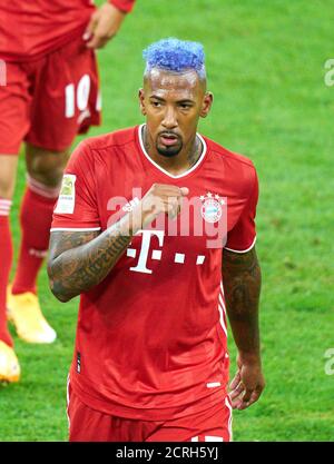 Football Munich - Schalke, Munich 18 septembre 2020. Jerome BOATENG (FCB 17) FC BAYERN MUENCHEN - FC SCHALKE 04 8-0 - les RÈGLEMENTS DFL INTERDISENT TOUTE UTILISATION DE PHOTOGRAPHIES comme SÉQUENCES D'IMAGES et/ou QUASI-VIDÉO - 1.Ligue allemande de football , Munich, 18 septembre 2020. Saison 2020/2021, match 01, FCB, München, Munich © Peter Schatz / Alay Live News Banque D'Images