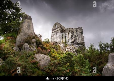 Les ruines de l'atmosphère du XVe siècle Roche Rock Hermitage en Cornouailles. Banque D'Images