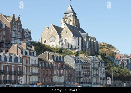 Église Saint-Jacques dans la ville de Tréport Banque D'Images