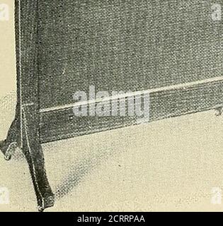 . Electro-thérapeutique pratique et radiothérapie : avec des chapitres sur la photothérapie, la radiographie en chirurgie oculaire, la radiographie en dentisterie et l'aspect médico-légal de la radiographie . Figure 72.—écran Leaden. 110 BOÎTE DE PLAQUES À RAYONS X ÉLECTROTHÉRAPEUTIQUES ET DE RADIOTHÉRAPIE PRATIQUES. Si une quantité considérable de travail skiagraphique doit être fait, soménéens de protéger les plaques de l'influence destructrice des therays est nécessaire. L'opérateur doit conserver un stock de plaques Banque D'Images