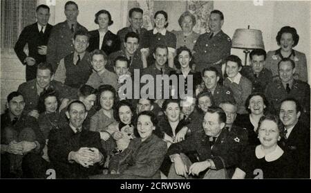 . Bell telephone magazine . e branchExchange fait habituellement un point pour se familiariser avec les opérateurs et de voir qu'ils rencontrent d'autres organismes. Les opérateurs ont accès à la tomany des divertissements qui sont à la disposition du personnel du camp, et ils sont encouragés à participer à 1943 tableaux de commutation de l'Armée de l'opération 123 autant d'activités de plein air que semble désirable. Habituellement, il y a des zones non restreintes pour la marche, et atone des forts plus anciens équitation fers sont disponibles pour un petit supplément. Dans un camp d'entraînement des troupes de ski, les opérateurs participent à de nombreux sports d'hiver, comme le ski et le ski Banque D'Images