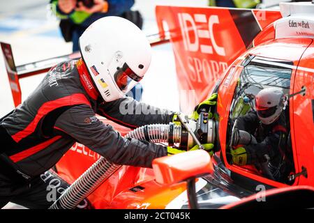 PIT STOP, 28 Bradley Richard (gbr), Chatin Paul-Loup (FRA), Lafargue Paul (FRA), IDEC Sport, Oreca 07-Gibson, action pendant les 2020 24 heures du Ma Banque D'Images