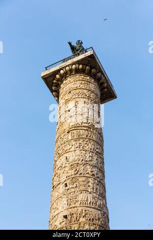 La colonne de Marcus Aurelius, Piazza Colonna, Rome, Italie, Europe Banque D'Images