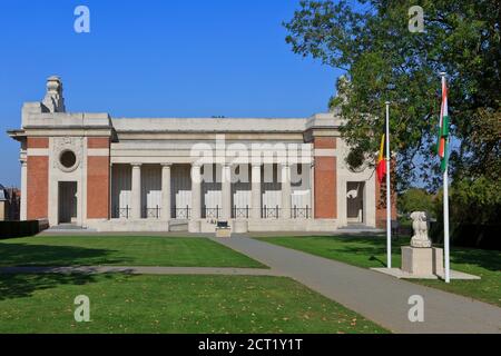 Mémorial des Forces indiennes qui ont combattu pendant la première Guerre mondiale à l'extérieur de la porte Menin à Ypres, en Belgique Banque D'Images