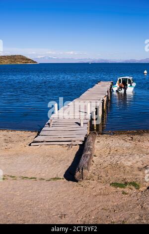 Jetée sur le lac Titicaca au village de Challapampa, Isla del sol (île du Soleil), Bolivie, Amérique du Sud Banque D'Images