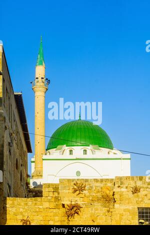 Vue sur la mosquée Al-Jazzar, dans la vieille ville d'Acre (Akko), Israël Banque D'Images