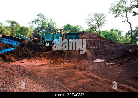 Ouvrir la mine de fonte Iron-Ore à Barbil, Keonjhar à Odisha, Inde. Banque D'Images