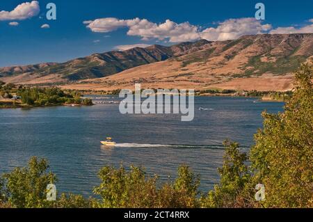 Réservoir de Pineview, lac artificiel dans la vallée, les montagnes Wasatch Ogden, Utah, USA Banque D'Images