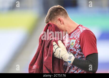 Nick Pope (1) de Burnley lingettes est visage pendant le préchauffage avant le jeu Banque D'Images