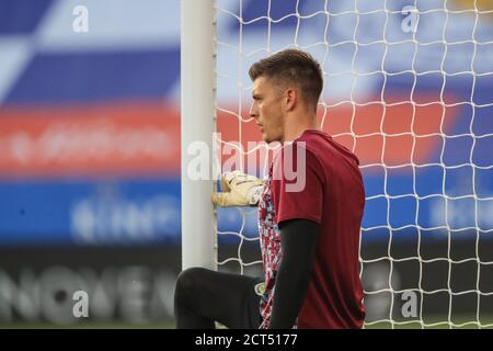 Nick Pope (1) de Burnley pendant l'échauffement avant le match Banque D'Images