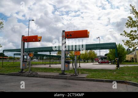 La station-service portugaise de marque galp dispose d'air pour gonfler les pneus Et de l'eau pour les véhicules et les conducteurs dans l'autoroute A3 Águas Santas Banque D'Images