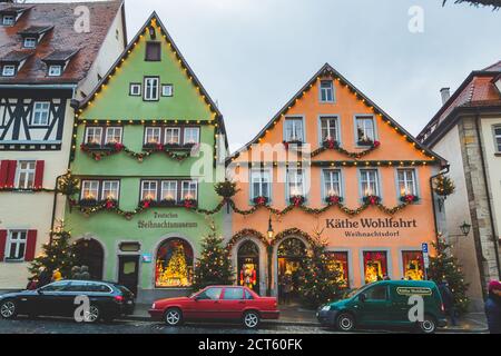 Rothenburg/Germany-1/1/19: Un bâtiment du marché de Noël Käthe Wohlfahrt à Rothenburg ob der Tauber en Bavière. Käthe Wohlfahrt est une com allemande Banque D'Images