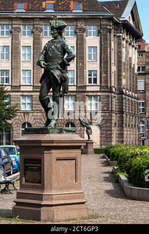 Berlin,Mitte, Zietenplatz.Statue de Friedrich Wilhelm von Seydlitz 1721–1773, général prussien de la Cavalerie, copie de sculpture en bronze d'août Kiss Banque D'Images