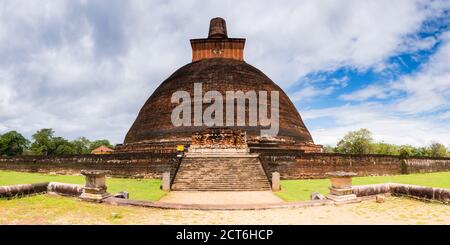 Jetvanarama Jetvanaramaya Dagoba, aka stupa à la ville sainte d'Anuradhapura, Triangle culturel, au Sri Lanka, en Asie Banque D'Images