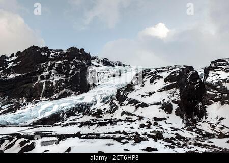 Glacier de sortie Gígjökul de la calotte glaciaire d'Eyjafjallajökull en Islande Banque D'Images