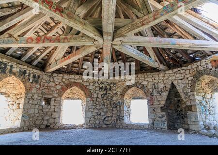 POCITELJ, BOSNIE-HERZÉGOVINE - 2017 AOÛT 16. Le toit à l'intérieur de la forteresse ottomane à Pocitelj. Banque D'Images