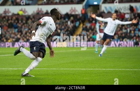 Sadio Mane célèbre la notation de Liverpool de l'objectif de fin de victoire PHOTO CRÉDIT : © MARK PAIN / PHOTO DE STOCK D'ALAMY Banque D'Images