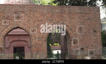 trous de balle dans un mur au mémorial de jallianwala bagh à amritsar, en inde Banque D'Images