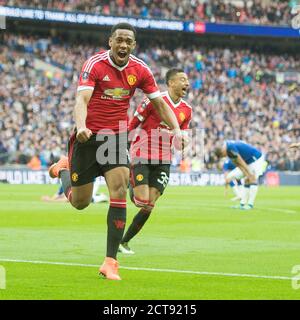 ANTHONY MARTIAL CÉLÈBRE LE SCORE DU GAGNANT DE DERNIÈRE MINUTE POUR L'HOMME UTD 2-1 EVERTON / MANCHESTER UTD FA CUP DEMI-FINALE - WEMBLEY. Image de copyright : Banque D'Images