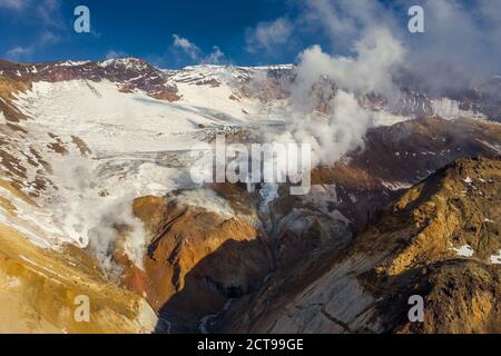 Cratère du volcan actif de Mutnovsky Banque D'Images