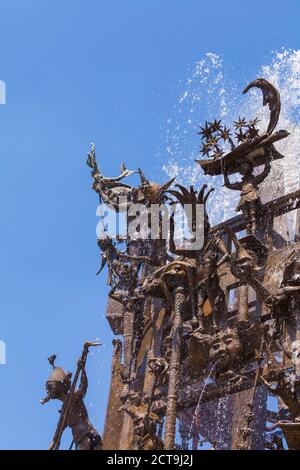 Allemagne, Mayence, Carnival Fontaine sur Schillerplatz Banque D'Images