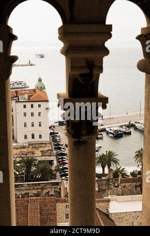 La Croatie, Split, vue de la vieille ville de clocher de la cathédrale Sv Duje Banque D'Images