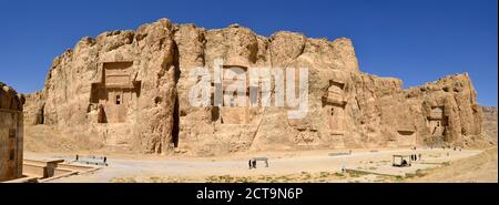 L'Iran, Fars, de Naqsh-e Rostam, total sur la nécropole achéménide Banque D'Images