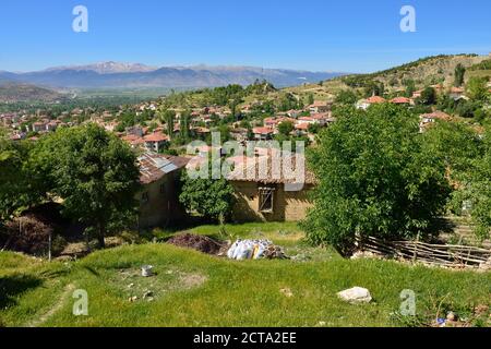 La Turquie, Antalya Province, Lycie, vue sur les montagnes du Taurus et Elmali Banque D'Images
