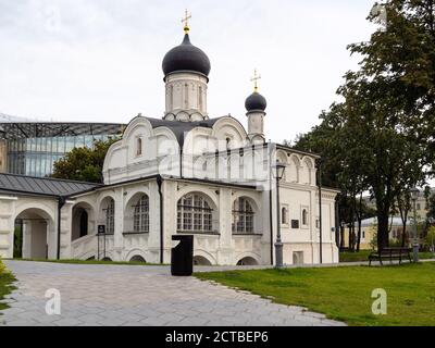 Eglise de la conception de Sainte Anne dans le quartier Kitay-Gorod de Moscou. L'église est connue depuis 1493 ans Banque D'Images