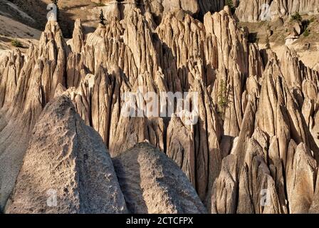 Les hoodoos de tuf volcanique dans la région géologique de Wheeler dans les montagnes de San Juan, Colorado, États-Unis Banque D'Images