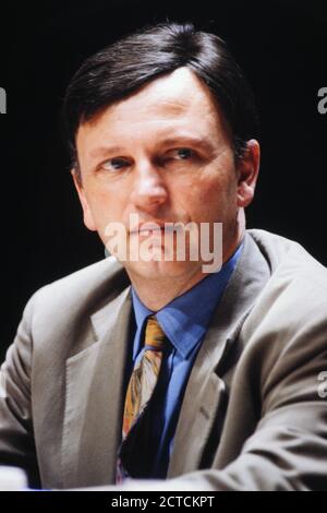 Antoine Waechter participe au Congrès national du Parti de l'écologie des Verts, Chambéry, Savoie, France, 1994 Banque D'Images