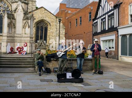 Le bus Stamford Stompers se trouve dans la rue St Benedicts Square High Street Lincoln Lincolnshire 2020 Banque D'Images