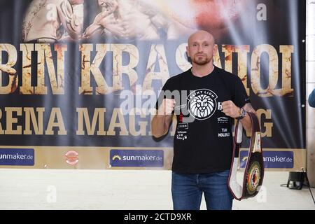 Roman Gorst BEI der Pressekonferenz Deutsche Meisterschaft im Schwergewicht in Der Veranstaltungsstätte Johanniskirche in Magdeburg,22.9.2020 Banque D'Images