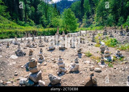 Randonnée pédestre dans la gorge de Partnach et l'Alm de Partnach Près de Garmisch- Parten- Kirchen en Bavière Allemagne Banque D'Images