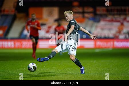 Luton, Royaume-Uni. 22 septembre 2020. Donny van de Beek de Man Utd (34) lors du match de la Carabao Cup entre Luton Town et Manchester United, à huis clos, à Kenilworth Road, Luton, en Angleterre, le 22 septembre 2020. Photo de David Horn. Crédit : Prime Media Images/Alamy Live News Banque D'Images