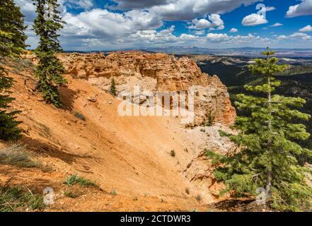 Vue sur Black Birch Canyon dans le parc national de Bryce Canyon, Utah Banque D'Images