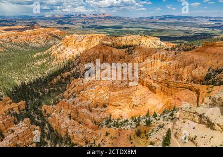 Brice point surplombe le parc national de Bryce Canyon, Utah Banque D'Images