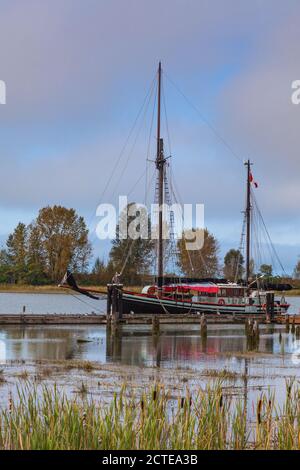 Bateau à voile Providence amarré au Britannia Ship Yard in Steveston Colombie-Britannique Canada Banque D'Images