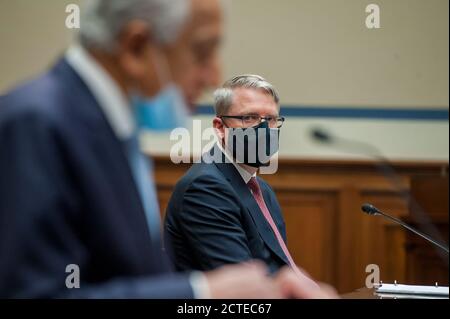 David F. Helvey, qui exerce les fonctions de secrétaire adjoint à la Défense pour les Affaires de sécurité Indo-Pacifique, ministère de la Défense, comparaît lors d'une audience de la Commission de surveillance et de réforme gouvernementale intitulée « examen de la Stratégie afghane de l'administration Trump, partie 2 » dans le bâtiment Rayburn House à Capitol Hill à Washington, DC., mardi, 22 septembre 2020. Crédit : Rod Lamkey/CNP/MediaPunch Banque D'Images