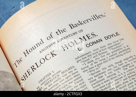 Madrid, Espagne - le 22 septembre 2020 : le livre des Baskervilles, une histoire de Sherlock Holmes de sir Arthur Conan Doyle, l'édition originale de Strand Banque D'Images