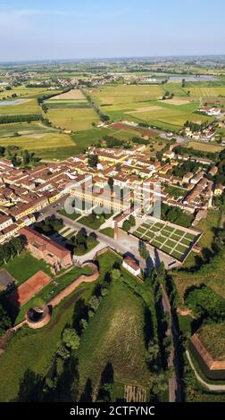 Vue aérienne du site du patrimoine mondial de Sabbioneta par l'UNESCO Banque D'Images