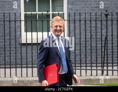 Londres, Royaume-Uni. 23 septembre 2020. Oliver Dowden, secrétaire d'État au numérique, à la Culture, aux médias et au Sport, laisse le numéro 10. Le premier ministre, Boris Johnson, part au Parlement pour les questions du premier ministre Minitser. Crédit : Mark Thomas/Alay Live News Banque D'Images