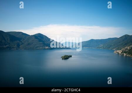 Îles Brissago sur le lac alpin majeur au Tessin, Suisse. Banque D'Images