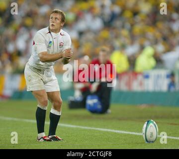 JONNY WILKINSON. ANGLETERRE contre AUSTRALIE. FINALE DE LA COUPE DU MONDE DE RUGBY, SYDNEY 2003 CRÉDIT PHOTO : © MARK PAIN / PHOTO DE STOCK D'ALAMY Banque D'Images